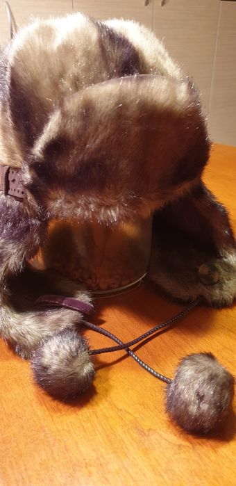 Czapka damska uszatka
