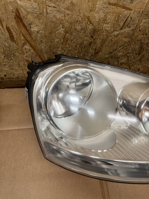 Передні фари Hella Volkswagen Golf 5 Jetta 03-09 ціна за штуку