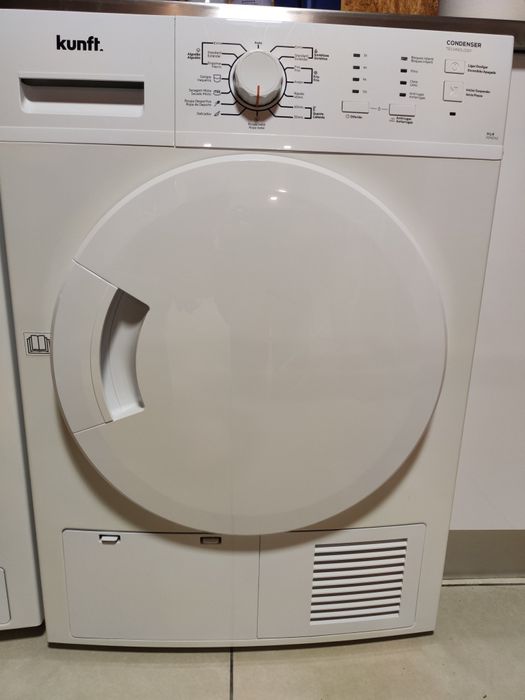 Máquina de lavar e máquina de secar
