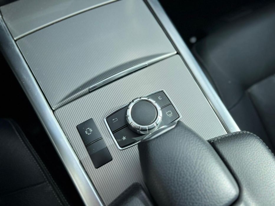 Mercedes-Benz E 220 — fotografia 11