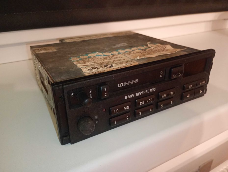 Radio na kasety BMW Reverse RDS ORI BMW E36 Z3 E34 E32 E31 E30 E28 E24