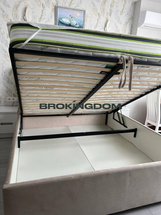 3 кім.кв.вул Освіти 16-А Солом"янський.єВідновлення