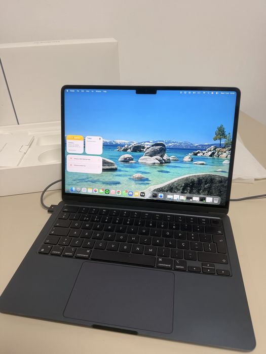 Apple macbook M3(2024)
