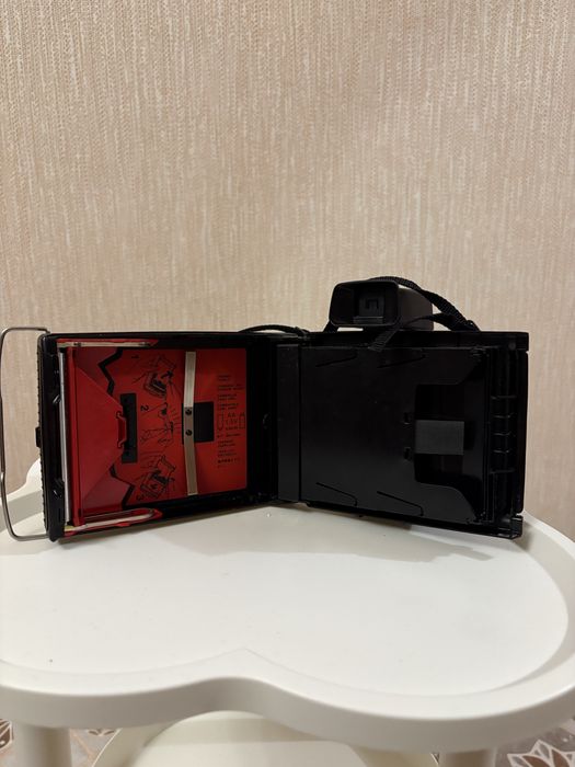 Фотоапарат polaroid instant 10