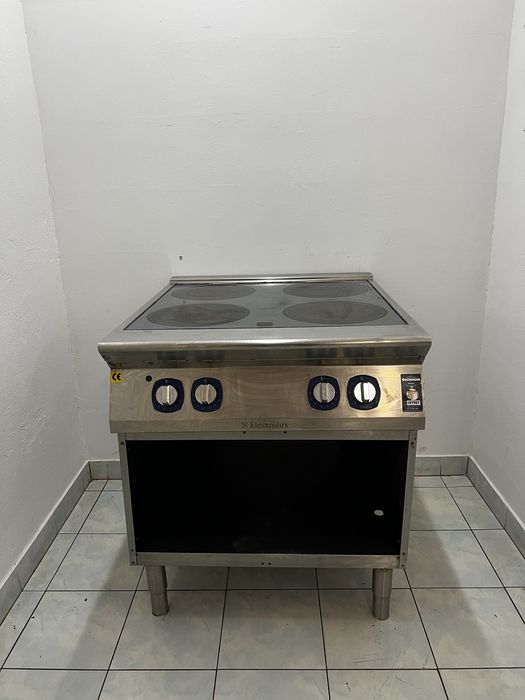 Kuchnia gastronomiczna indukcyjna ELECTROLUX. Kuchenka