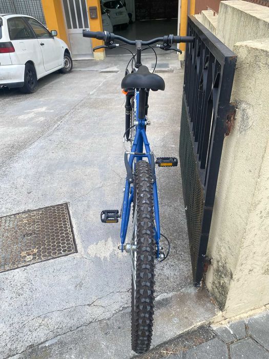 Bicicleta marcha de cidade