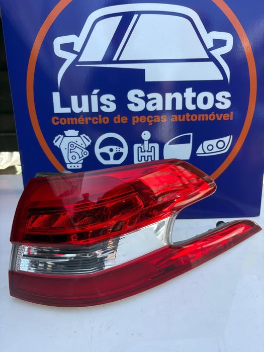 Farol farolim traseiro trás direito Peugeot 308 sw carrinha