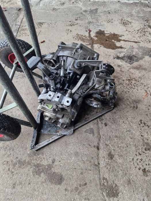Skrzynia biegów JAU 1,4 tsi 6 biegów
