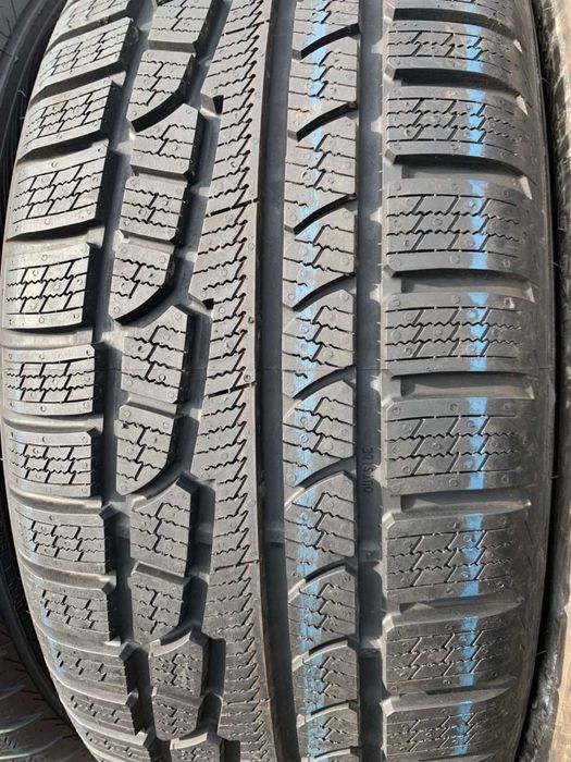 Шини демо нові 265/45 R21 Nokian зима