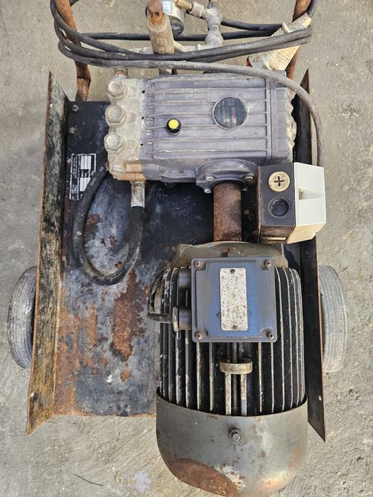 Máquina de Lavar Alta Pressão Interpump WS 151 Industrial
