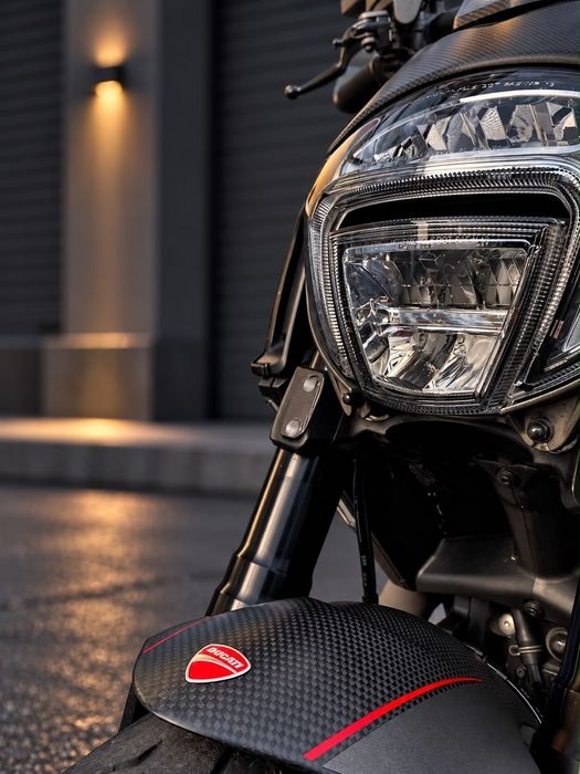 Ducati Diavel Carbon Edition Exclusive