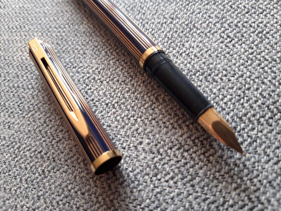 Caneta de tinta permanente "WATERMAN"