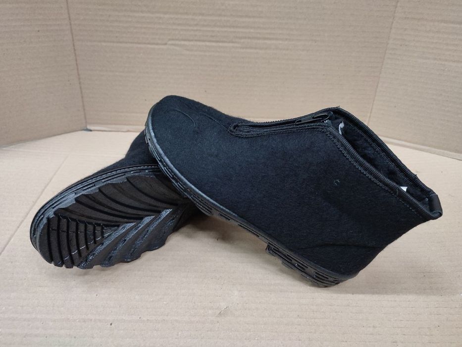 Взуття зимове чоловіче