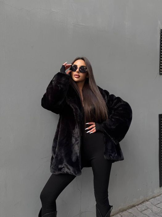 Екошубка на застібказ чорна, молоко