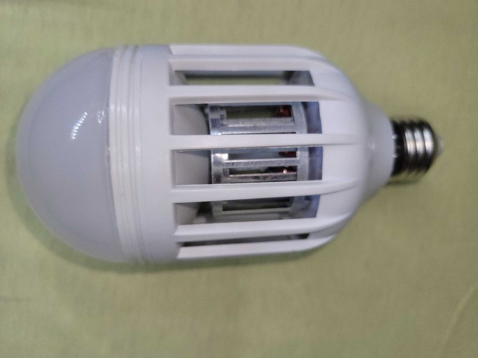 Светодиодная LED лампа ловушка от комаров,мух,моли,антимоскітна,15W