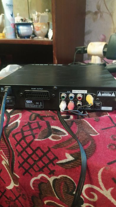 Продам DVD проигровательDEX