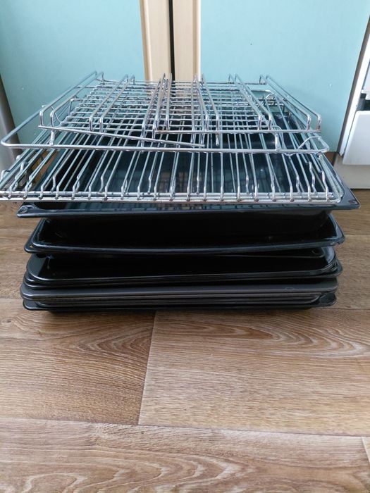 Деко,противеь і решітки для духовки.