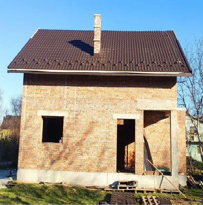 Продаж Будинок 180м² з гаражем та ділянкою 6 сот Ков'ярі 100000$