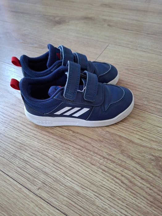 Adidasy 26 chłopiec