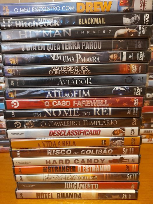 Coleção de DVDs de vários géneros