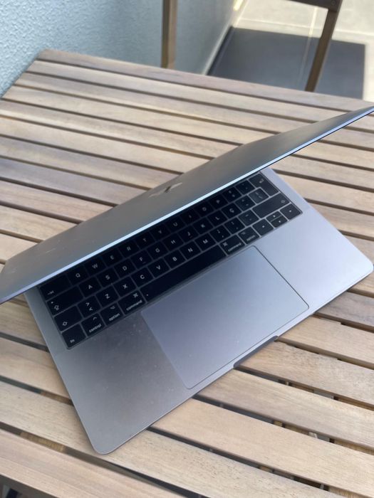 MacBook Pro 13 como novo