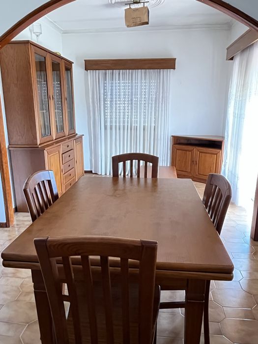 Sala de jantar completa
