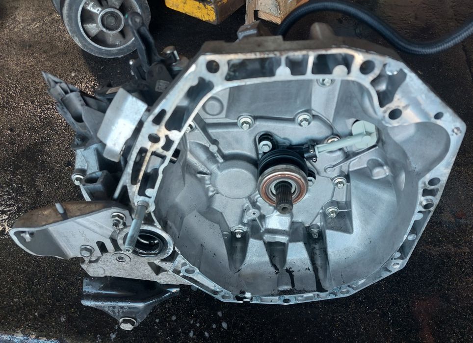 Motor 1.5dci k9k608 caixa jr5332