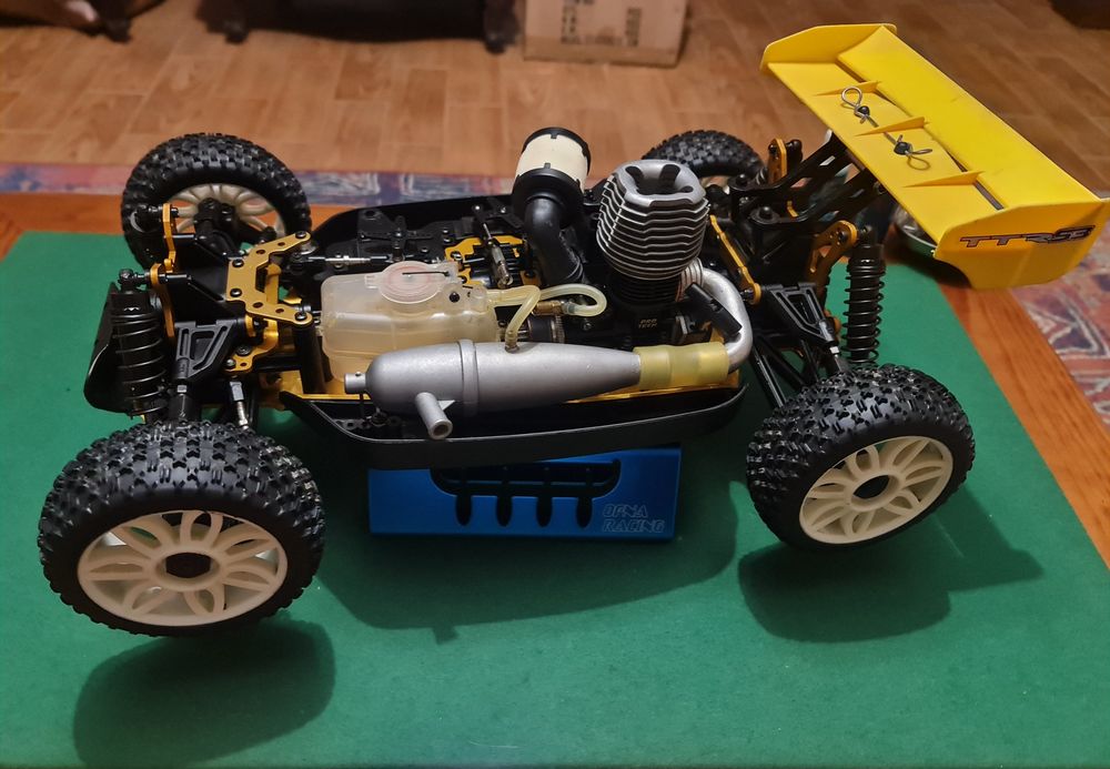 R/C Ultrex Evo 4WD escala 1:8