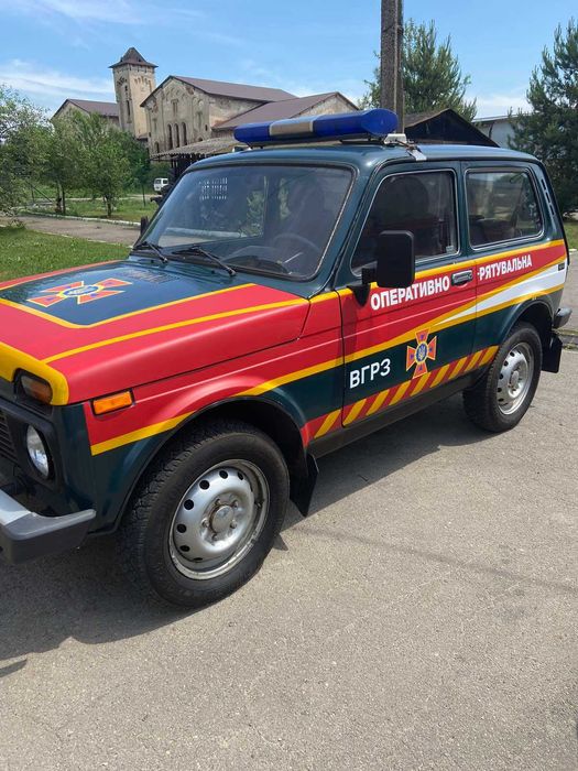 Зовнішня реклама, банер, брендування вікон, широкоформатний друк, плотерна порізка плівки, адресна табличка, інформаційна дошка, стенд