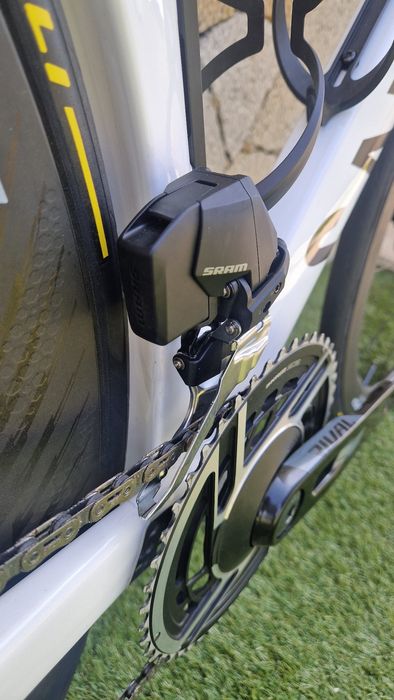 Grupo Sram Rival AXS E1