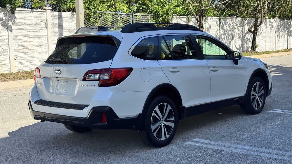 Subaru Outback      2018