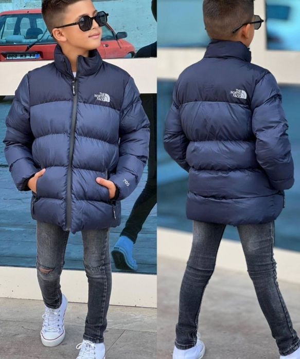курточка зимова  на хлопчика  7 - 8 років  THE NORTH FACE з капюшоном