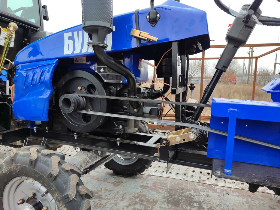 Трактор Булат Т185 с фрезой и плугом