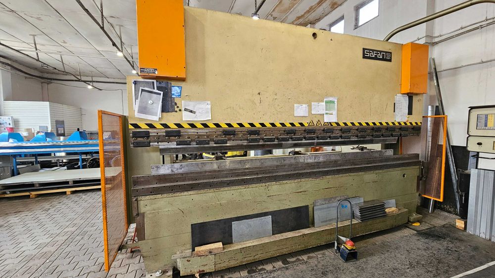 Prasa krawędziowa Safan CNCL 150-4300 TS1 150T 4300 mm