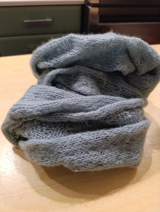 Komin/ szal wełniany. 210 cm. dł. Kolor brudno-niebieski