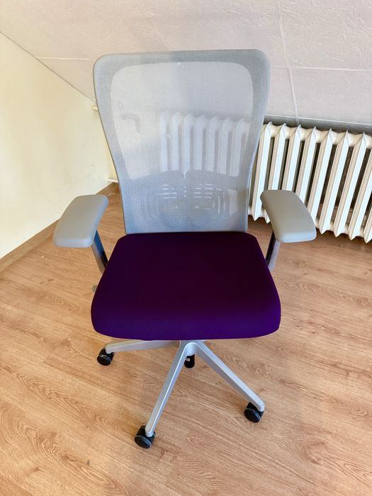 Krzesło fotel biurowy Haworth Zody stan idealny