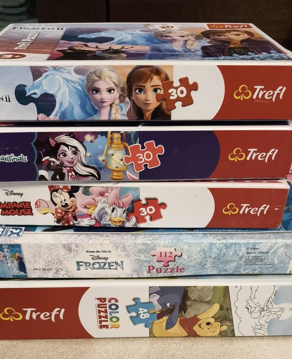 Zestaw puzzli Frozen i inne