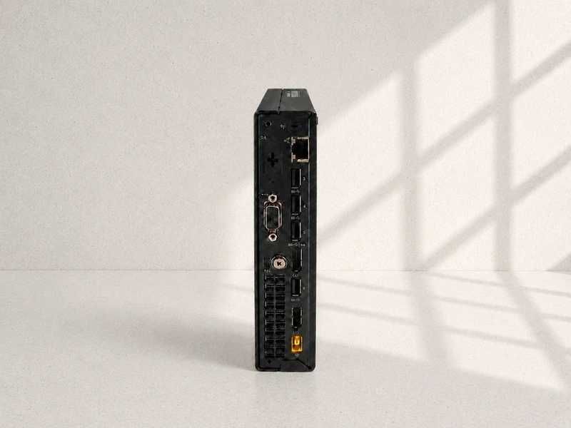 Lenovo ThinkCentre M710Q Tiny i5-6500 | 8GB | 500 GB