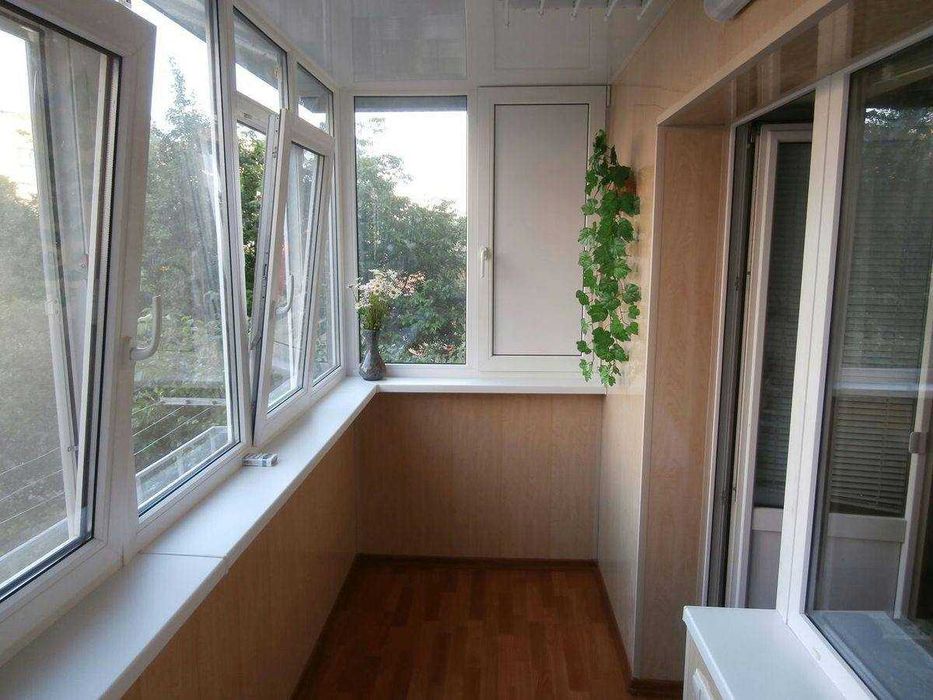 Лоджия НА ЗАМОВЛЕННЯ у Горішніх Плавнях! Французький балкон. СКЛІННЯ