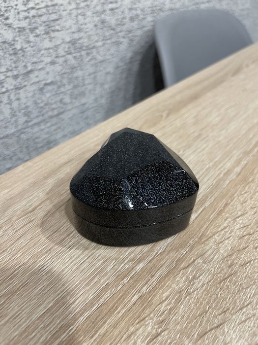 Скринька коробка футляр для кільця чи сережок