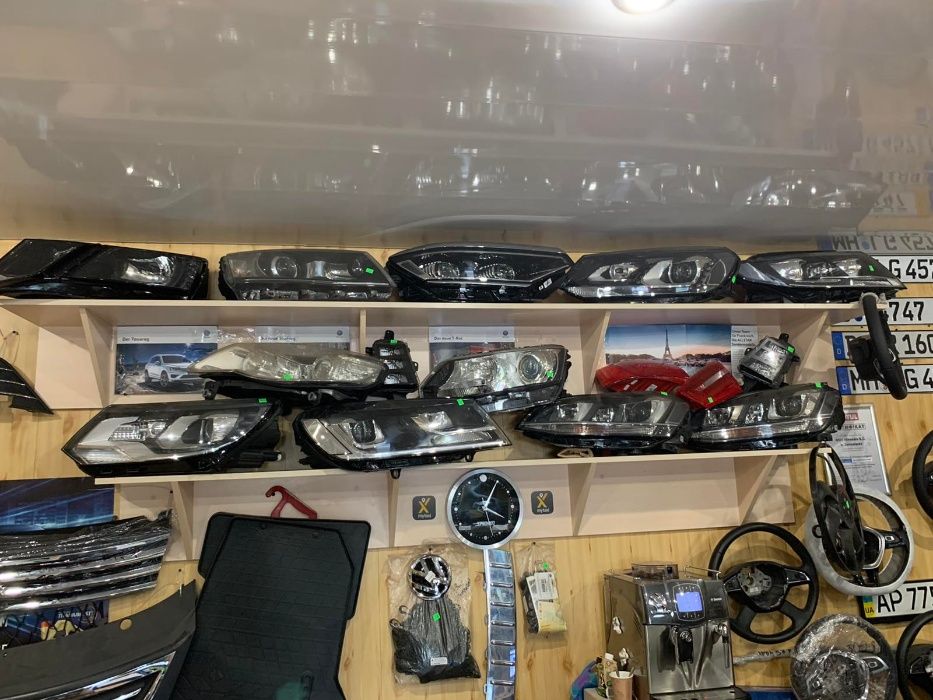 Задний фонарь фара капот Шкода Румстер Рапид Фабия Октавия Запчасти