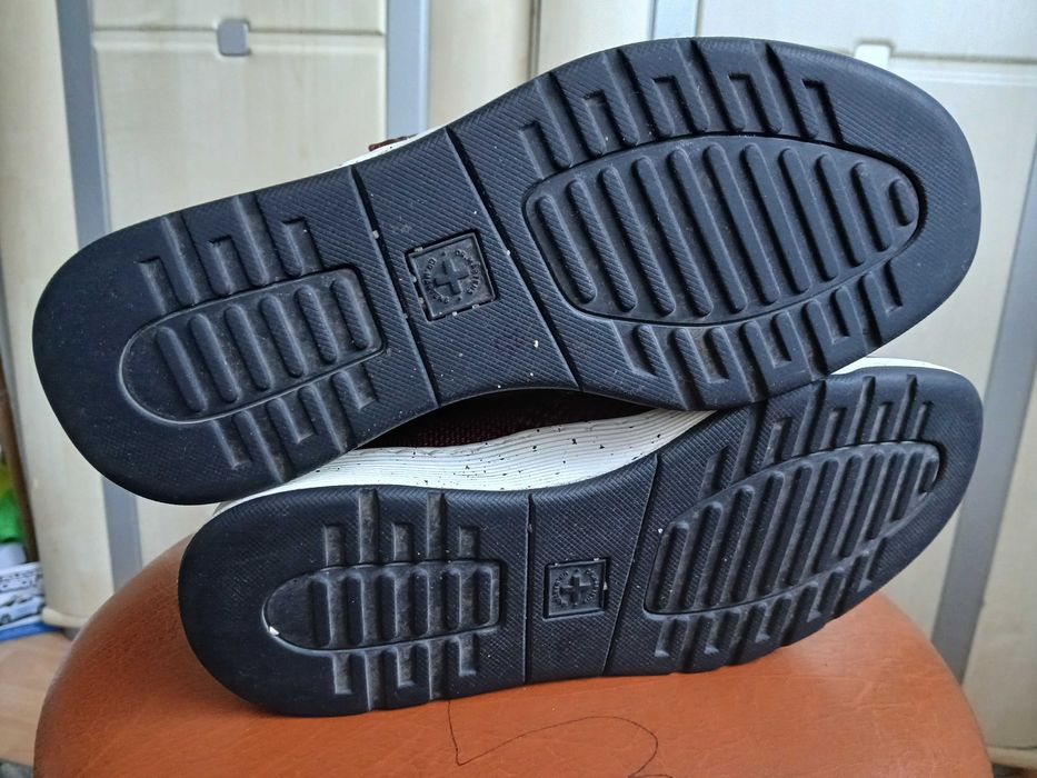 Dr. Martens Telkes Knit buty damskie r. 38