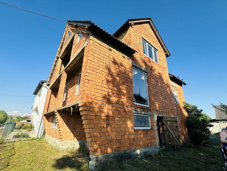 Продаж новобудови в селищі Вишково