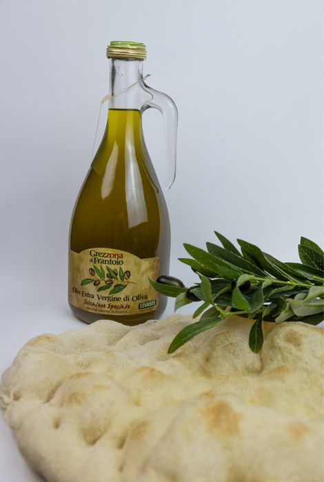 Oliwa niefiltrowana od Levante z oliwek extra vergine