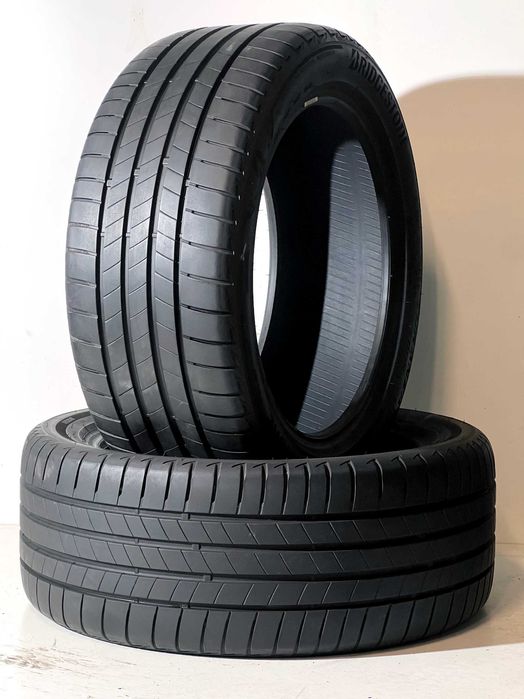Pneus Bridgestone Turanza T005 - 255/45/18 - Excelentes