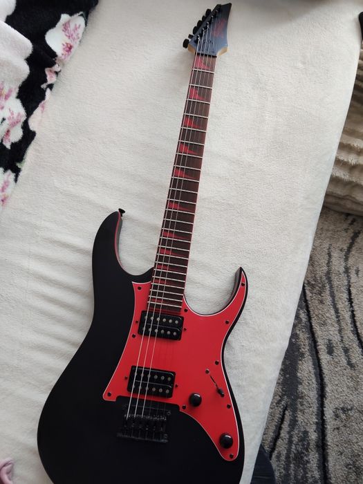 Sprzedam gitarę elektryczną Ibanez GRG131DX-BKF