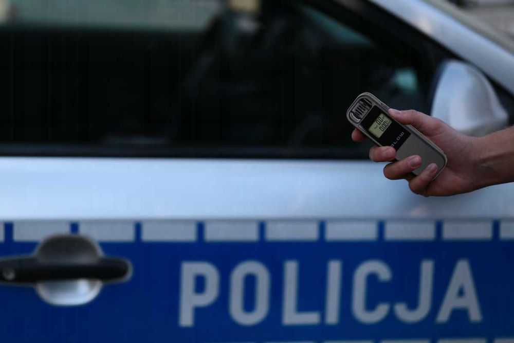 ALKOMAT Bezustnikowy profesjonalny policyjny półprzewodnikowy LCD