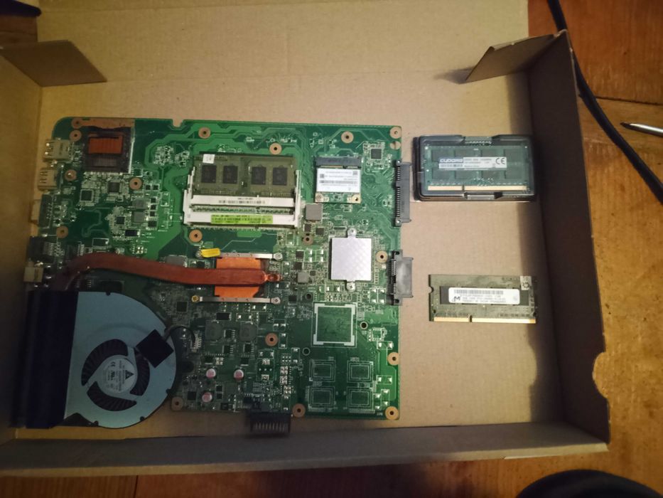 Матиринська плата Asus K53E +Оперативна пам'ять Всей комплект робочий