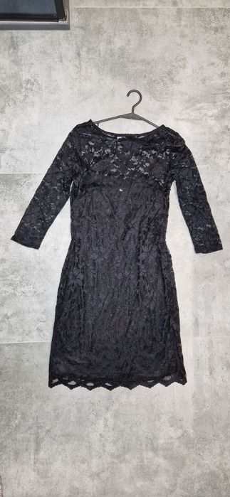 Sukienka r.L/XL koronkowa damska czarna rękaw 3/4