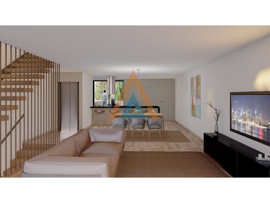 Moradia em Banda T3 Duplex - São Félix da Marinha - V. N. Gaia